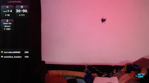 Snapshot of valerie_smile chatting on 01.04.25 Valerie online show from 01.04.25