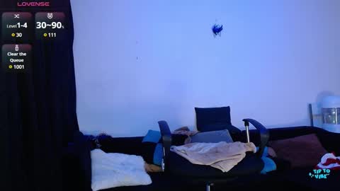 Snapshot of valerie_smile chatting on 01.13.25 Valerie online show from 01.13.25