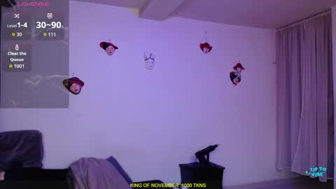 Snapshot of valerie_smile chatting on 11.01.25 Valerie online show from 11.01.25