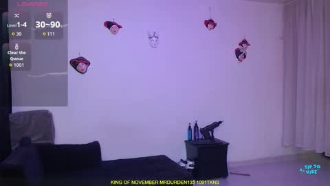 Snapshot of valerie_smile chatting on 11.02.25 Valerie online show from 11.02.25