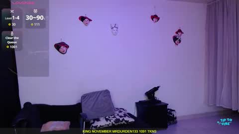 Snapshot of valerie_smile chatting on 11.10.25 Valerie online show from 11.10.25