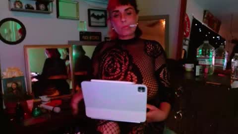 Valerie Virago online show from 11.03.25