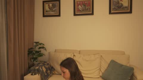 Valerie online show from 02.10.25