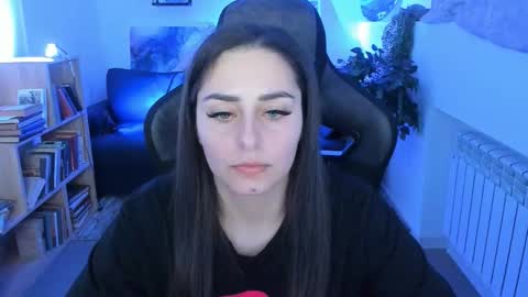 Snapshot of valeriiemills chatting on 03.01.26 Valerie online show from 03.01.26