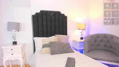 Snapshot of valerith_vega chatting on 12.14.24 online show from 12.14.24