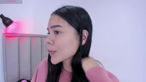 Snapshot of valery__nova chatting on 03.09.25 Cris online show from 03.09.25