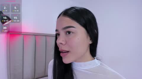 Snapshot of valery__nova chatting on 09.12.25 Cris online show from 09.12.25