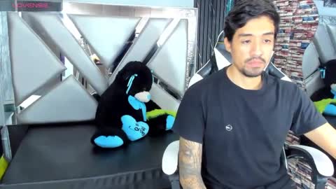 Snapshot of valery_and_dani chatting on 12.19.24 valery_and_dani online show from 12.19.24