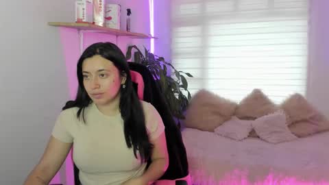 valery_bonnet1 online show from 10.03.25