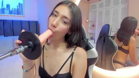   online show from 05.12.26