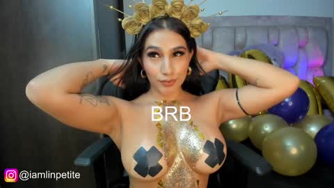 Snapshot of valery_dupont chatting on 01.26.25 Valery Lin Dupont online show from 01.26.25