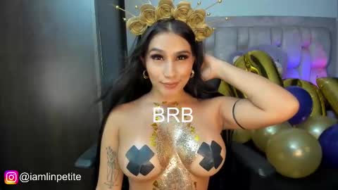 Snapshot of valery_dupont chatting on 02.10.25 Valery Lin Dupont online show from 02.10.25