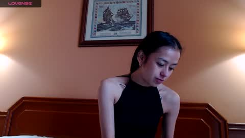 B V Naughty online show from 02.07.25