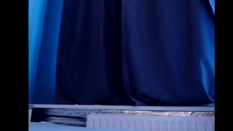 B V Naughty online show from 09.19.25