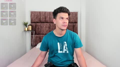 Valery Stonne  online show from 01.27.25