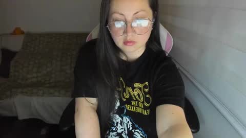 My name is Valery... Nice to meet you  thumb up me please its important online show from 11.03.25