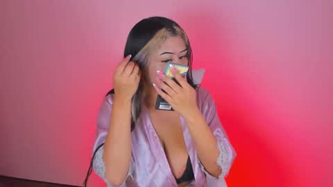 Snapshot of valeska__v chatting on 10.07.25 your loveee online show from 10.07.25