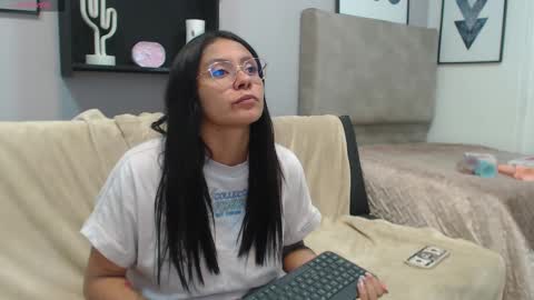 valevicious online show from 02.19.25