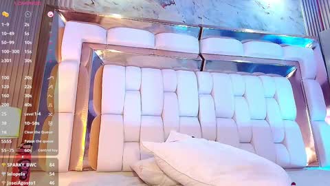 Snapshot of valkiria_moore chatting on 02.28.25 Valkiria moore online show from 02.28.25