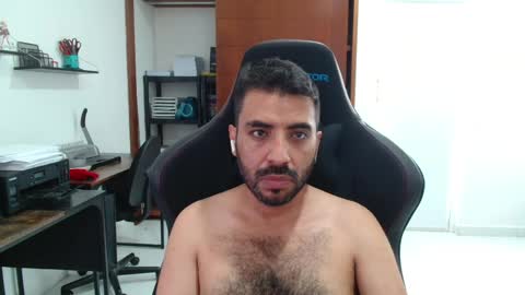 Snapshot of vallartamexi chatting on 03.28.26 Roberto Carlos online show from 03.28.26