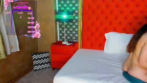 Valerie Val V online show from 02.25.25