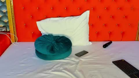 Valerie Val V online show from 03.02.25