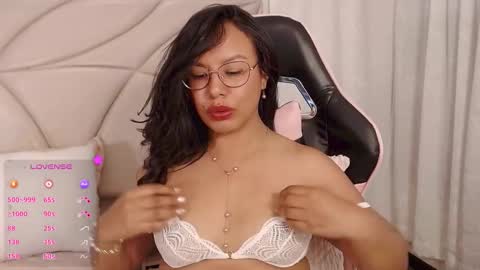 Vallery online show from 01.26.25