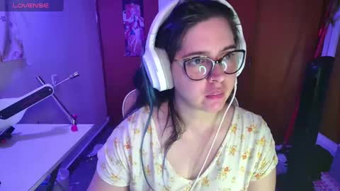 Snapshot of vallolet1_ chatting on 03.01.25 Im Violet online show from 03.01.25