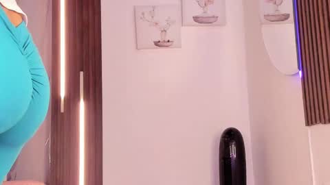 Vallolet Peach  online show from 03.29.26