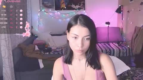 Snapshot of valorant_girl chatting on 02.12.25 Little Devil online show from 02.12.25