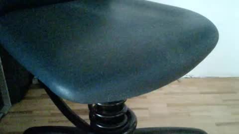 Snapshot of valoryys chatting on 10.23.25 valoryys online show from 10.23.25