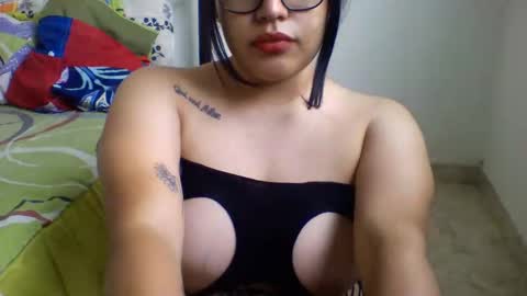 Snapshot of valuluv chatting on 10.19.25 ValuLuv online show from 10.19.25