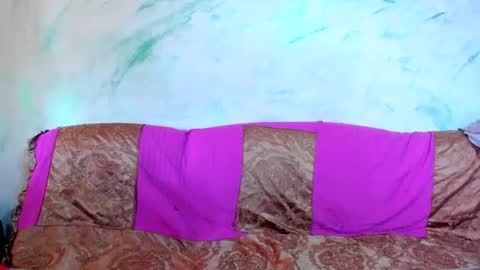 Snapshot of valysexybarbie chatting on 03.12.25 valentina online show from 03.12.25