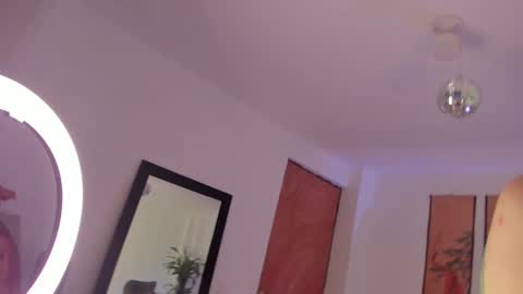      online show from 01.09.25