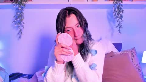 Snapshot of vampgyal chatting on 10.20.25 vamp online show from 10.20.25