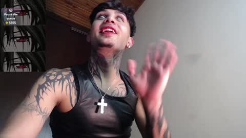 Snapshot of vampiredavyd chatting on 01.04.25 david guzman i model independenthelp me with a thumbs up online show from 01.04.25