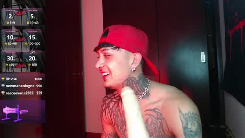 Snapshot of vampiredavyd chatting on 01.09.25 david guzman i model independenthelp me with a thumbs up online show from 01.09.25