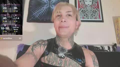 Snapshot of vampiredavyd chatting on 11.15.25 david guzman i model independenthelp me with a thumbs up online show from 11.15.25