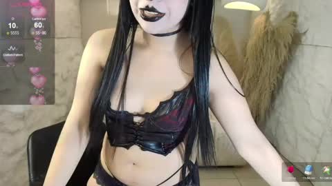 Snapshot of vampkitty_r chatting on 06.03.26 vampkitty_r online show from 06.03.26
