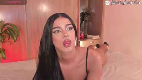 Cinnamon  online show from 11.17.25