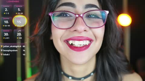 Snapshot of vampy_dolll chatting on 01.31.25 vampy_dolll online show from 01.31.25