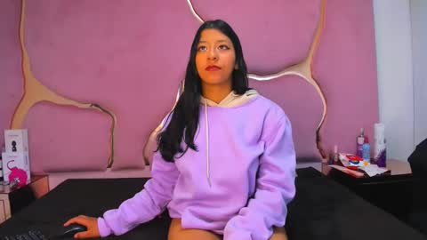 Snapshot of vanelin18 chatting on 02.26.25 Vane online show from 02.26.25