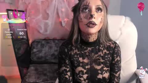 vanelope_evans_ online show from 10.31.25