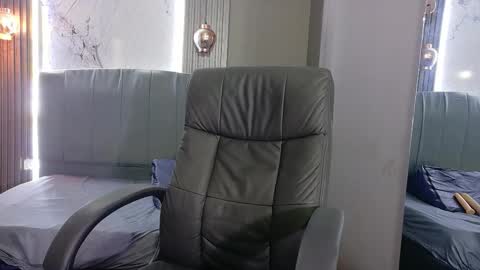 Snapshot of vanessa_7_ chatting on 03.25.26 Vanessa online show from 03.25.26