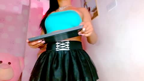 VANESSA BRETT online show from 12.27.24