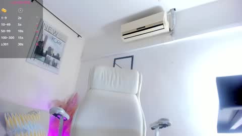 Vanessa online show from 02.22.25