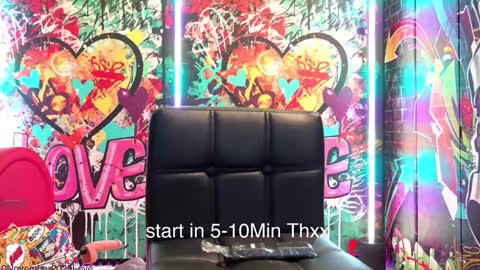 Snapshot of vanessa_love chatting on 11.10.25 Vanessa online show from 11.10.25