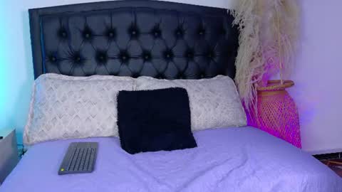 Snapshot of vanessa_mejiia chatting on 06.22.26 vanessa_mejiia online show from 06.22.26