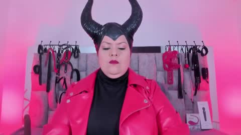 Vanessa online show from 02.26.25