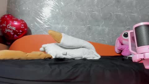 vanessaadol online show from 02.26.25